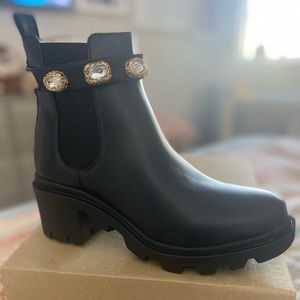 Brand new Steve Madden amulet black boots size 8.5